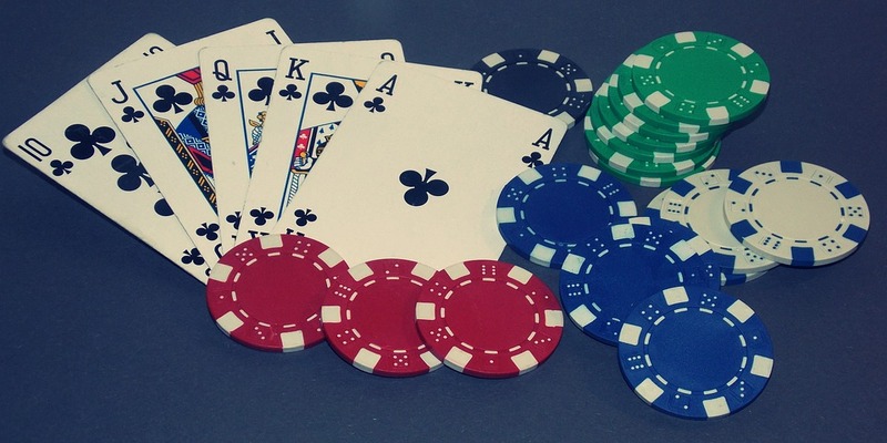 Quy trình của một ván Poker là gì?